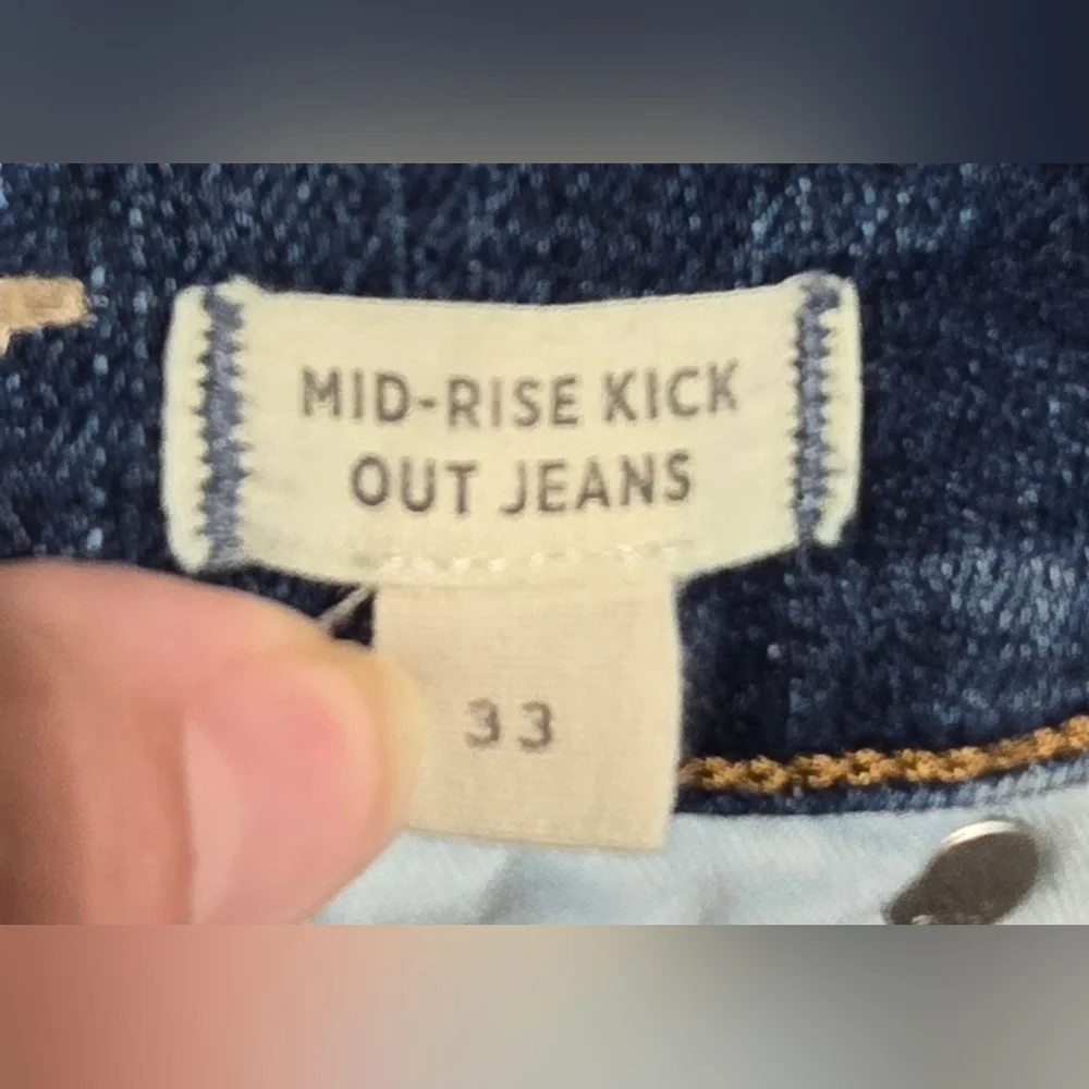 Madewell Midrise Kick Out Jeans Size 33 - Picture 7 of 8